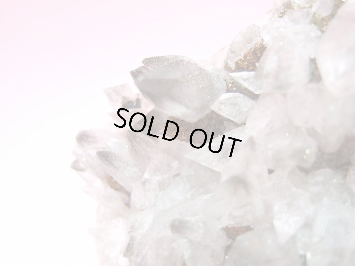 画像3: カルサイト犬牙状クラスター(レインボーキャルコパイライト付着) (3)