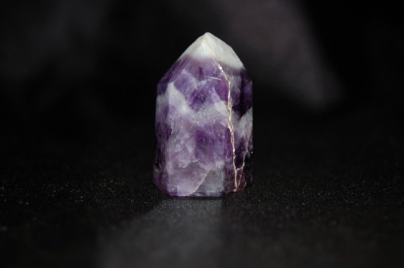 画像1: シェブロンアメジストポイント(紫水晶) 21g