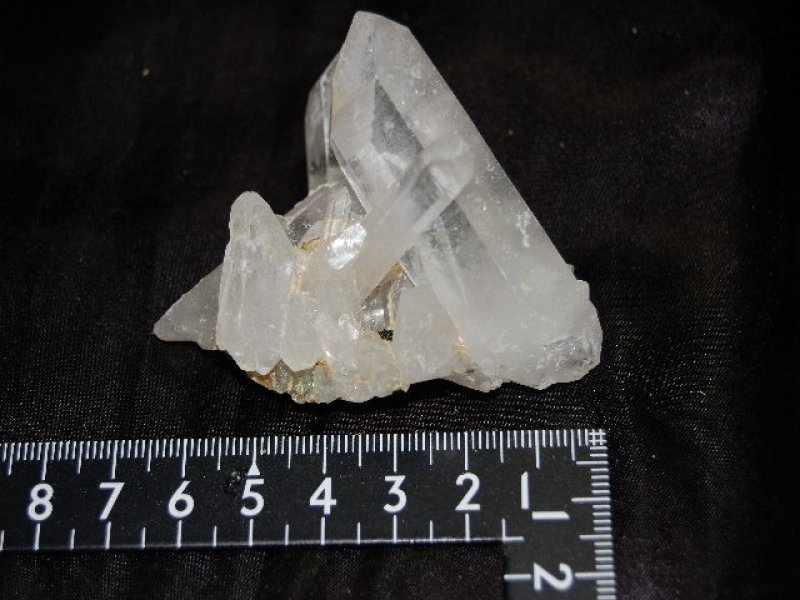 画像2: エピドート(緑れん石)付着クリスタルクラスター (水晶群晶) 59g