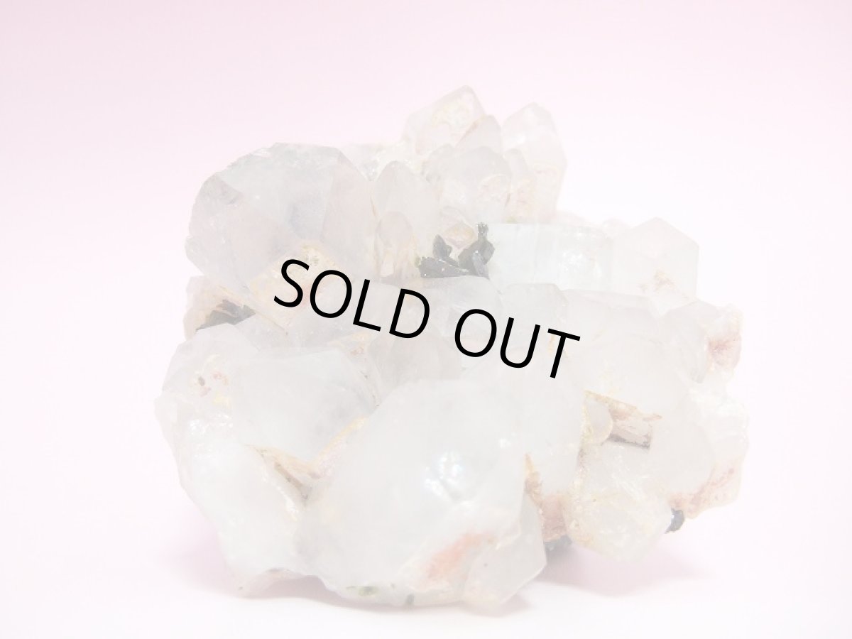 画像2: エピドート（緑れん石）付着クリスタルクラスター （水晶群晶） 203g (2)