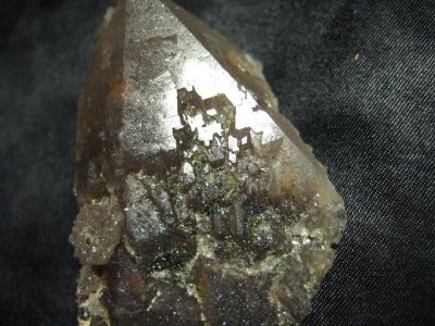 画像3: エピドート（緑れん石）付着クリスタルクラスター （水晶群晶） 34g
