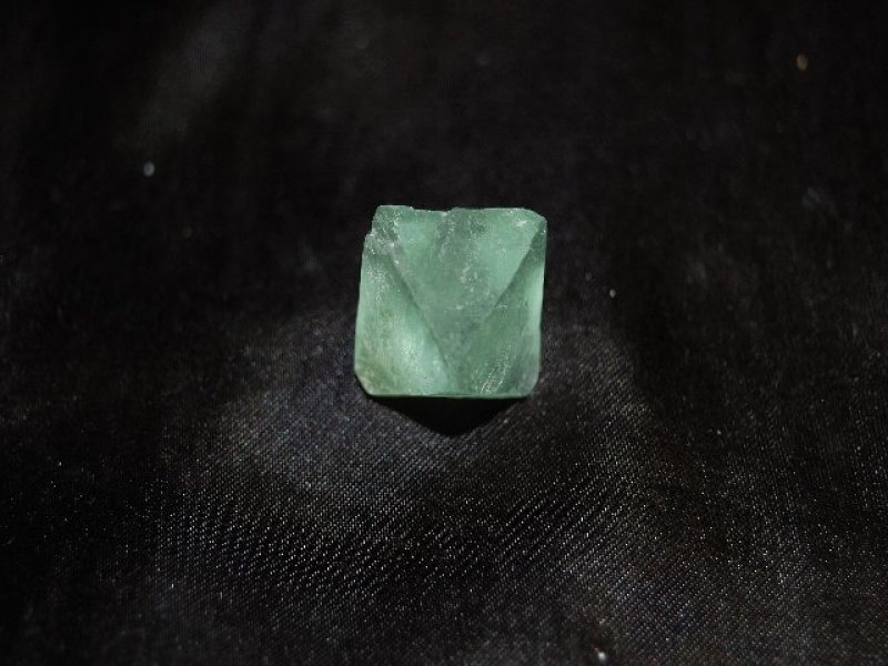 画像1: フローライト 八面体 7g