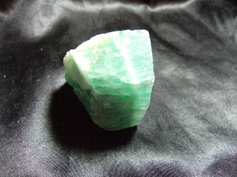 画像1: フローライト原石 127g