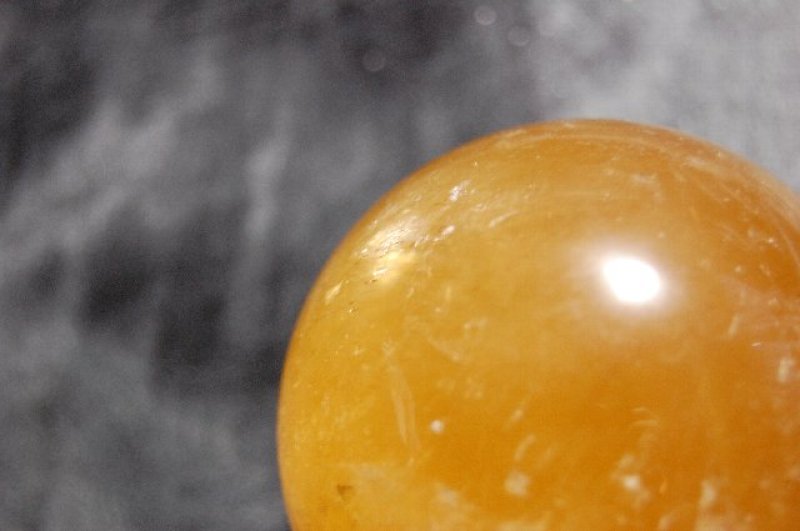 画像1: ゴールデンカルサイト 丸玉 582g