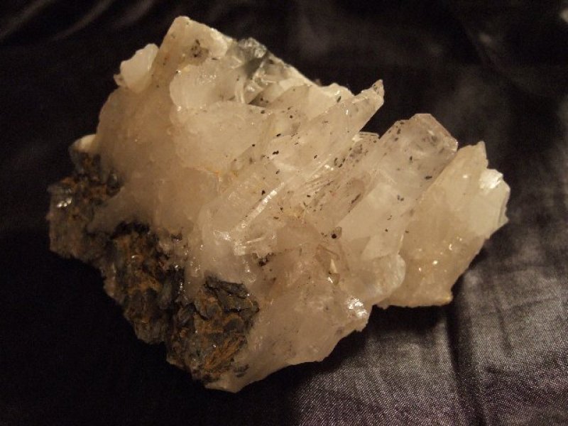 画像2: 板状へマタイト付き水晶クリスタルクラスター(かなりレアストーン)