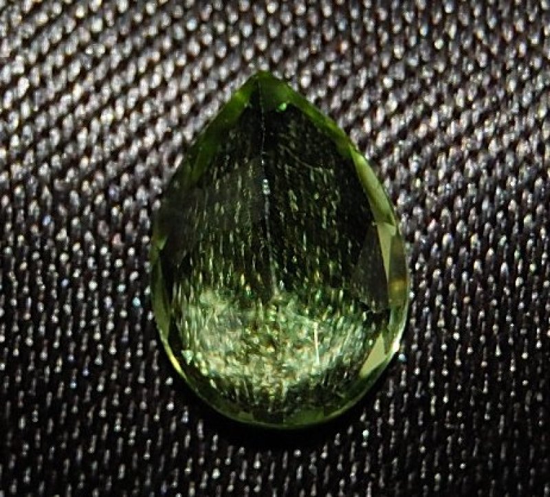 画像3: ペリドット（カンラン石） ルース ケース付き