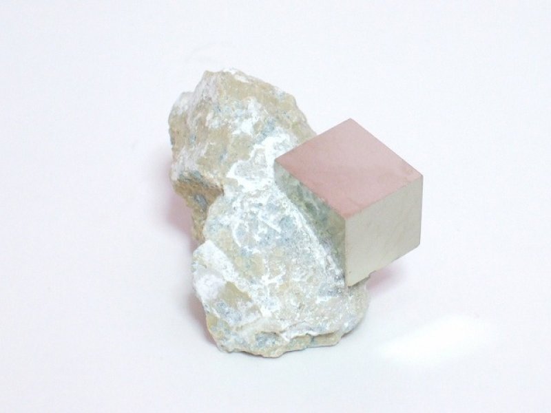 画像1: パイライト（黄鉄鉱）結晶