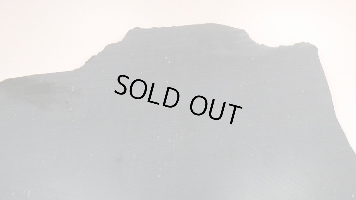 画像2: サヌカイト（讃岐岩） (2)