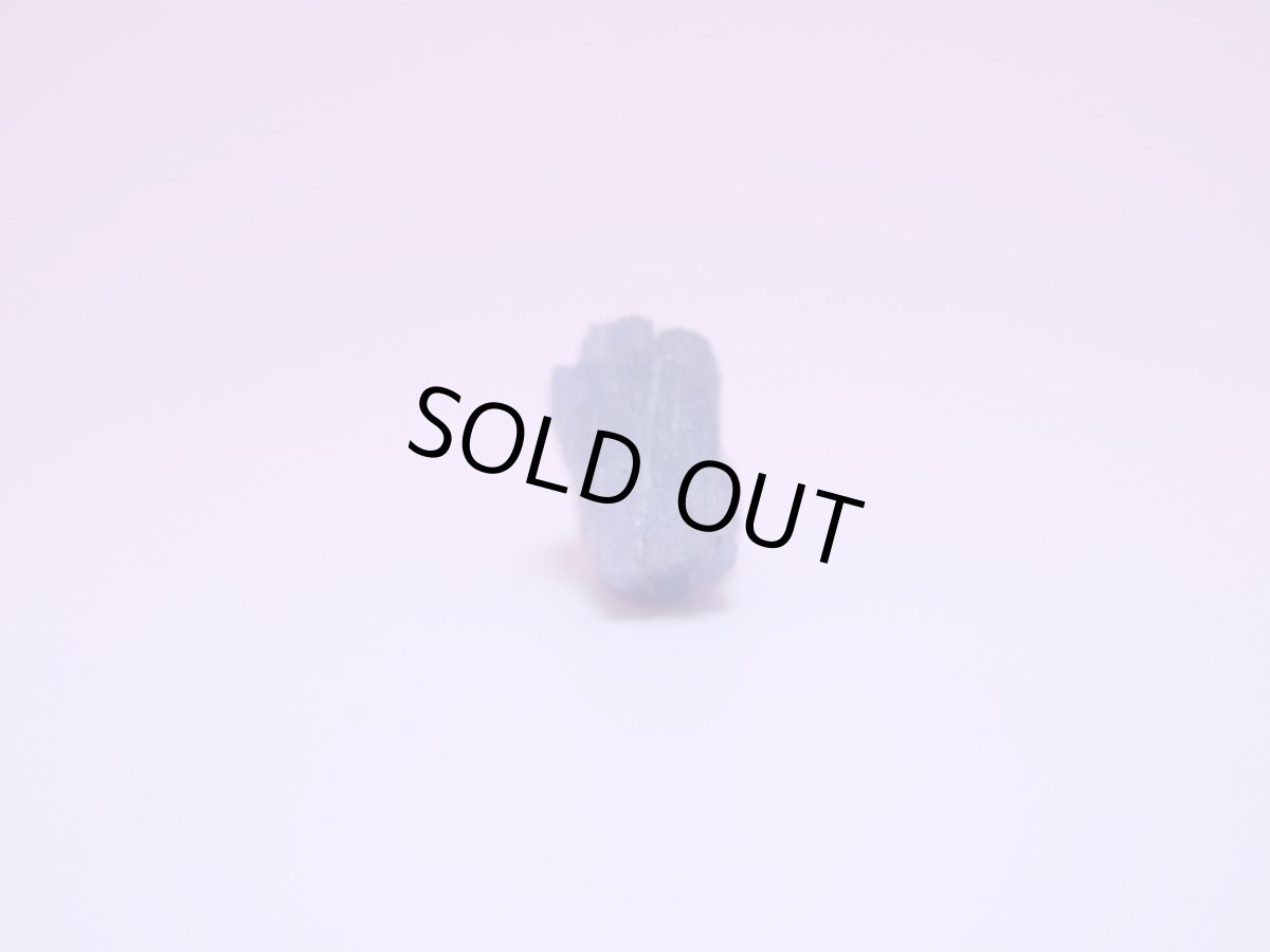 画像3: タンザナイト 原石 (3)