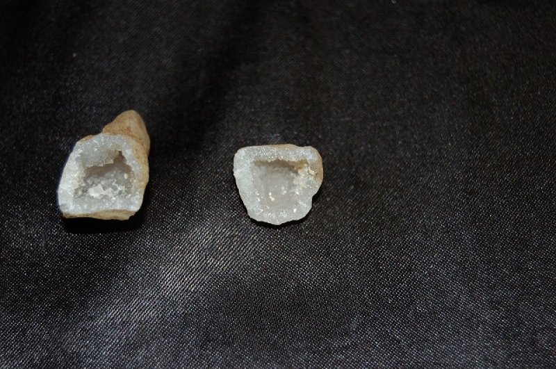 画像1: 水晶(ジオード)ペア 3g