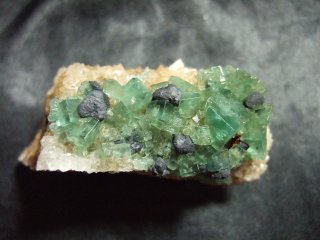 イギリス産の天然石 パワーストーンの販売【エル・クリスタル】