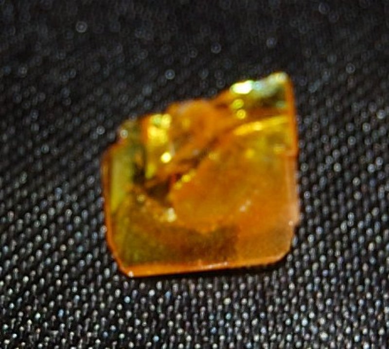 画像1: 水鉛鉛鉱 ウルフェナイト（モリブデン鉛鉱）