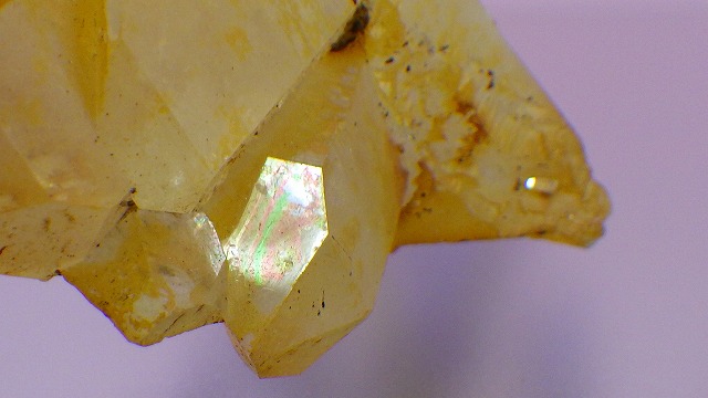 ゴールデンヒーラー(水晶)クリスタルクラスターの天然石 